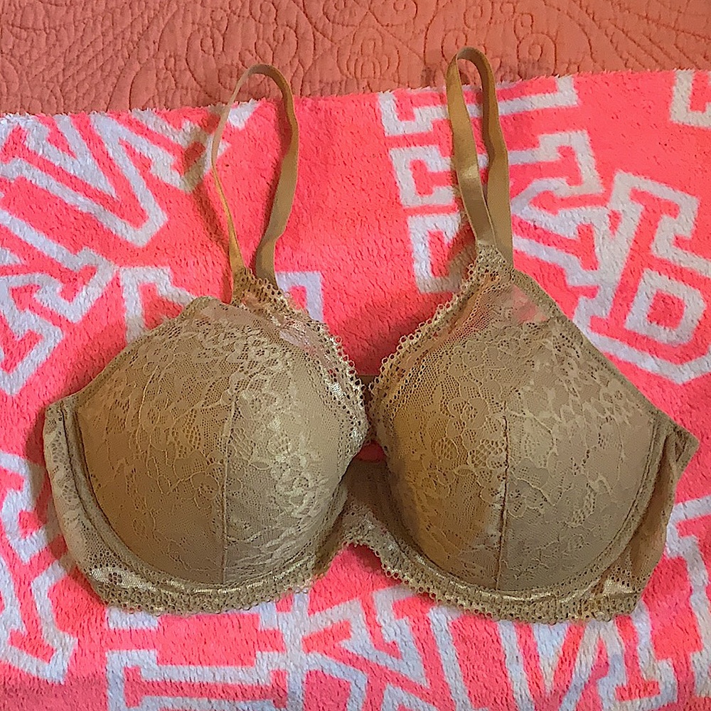 Lace beige nude color bra in 36DD
